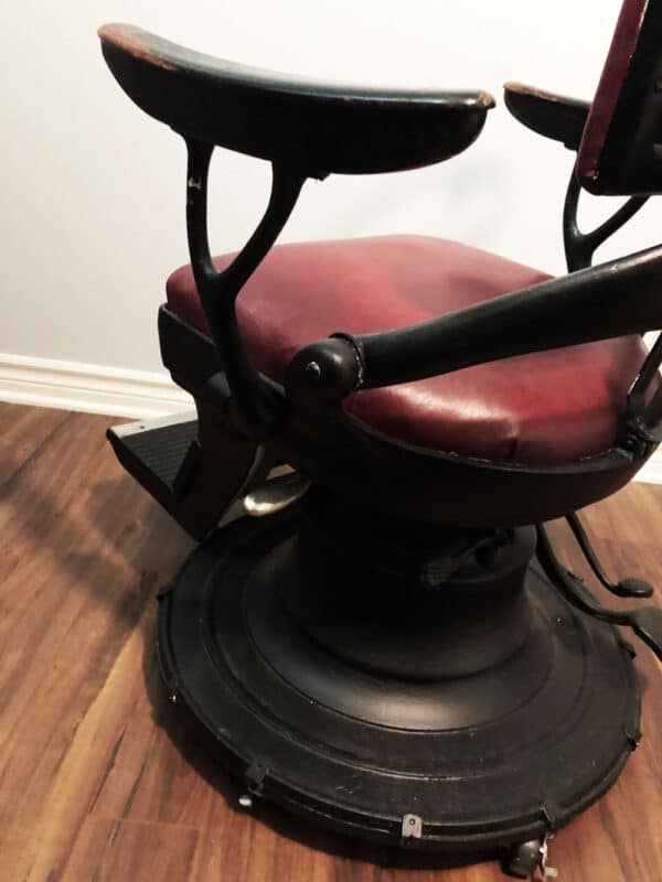 Dentist chair 1930
